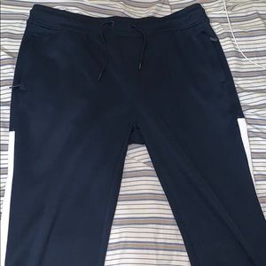 Dark blue cotton pants with stright leg cut